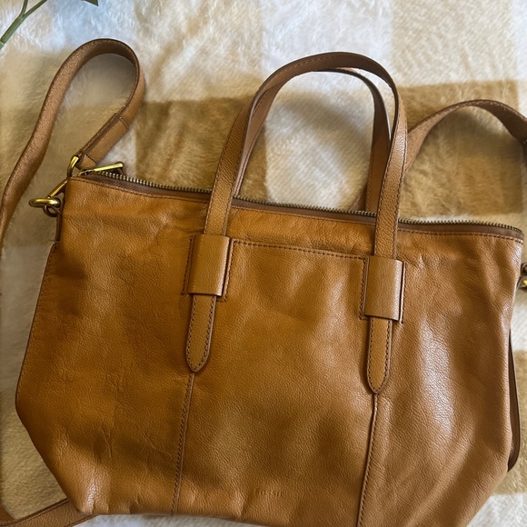 Fossil Skylar Crossbody Satchel - Picture 2 of 3